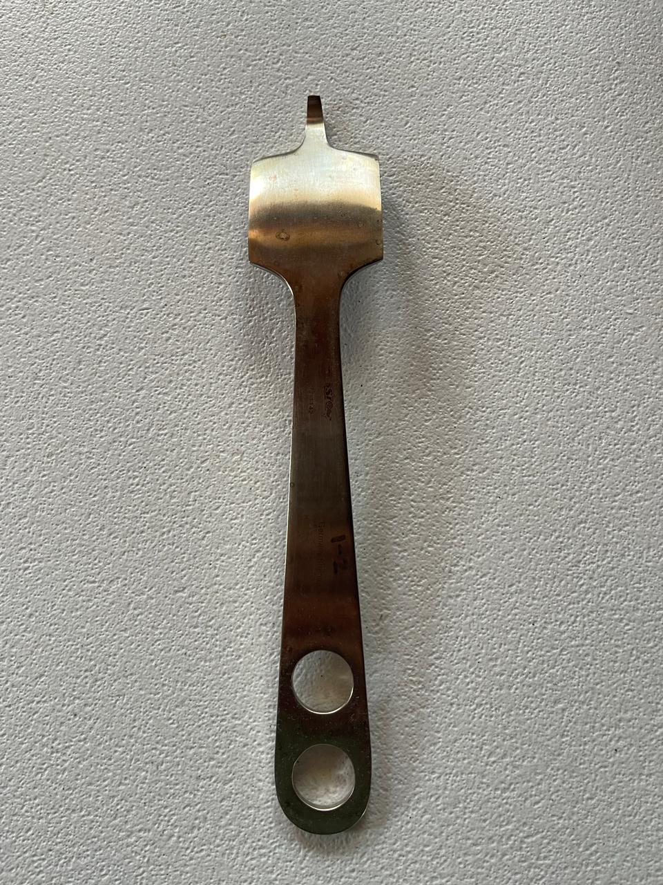 Arthroscopic Meniscal Knife, 2mm Blade Width
