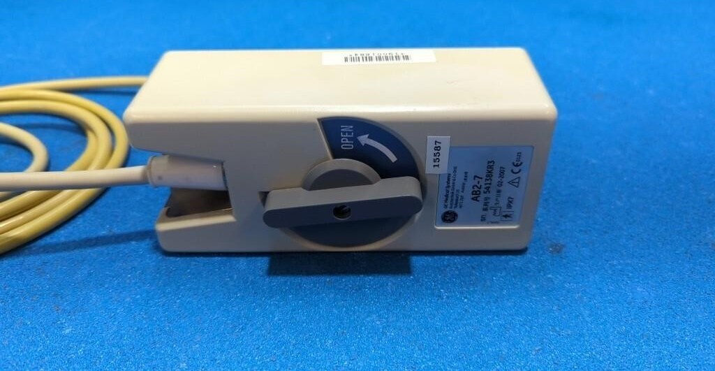 GE AB2-7 Curved Array Probe — Ultrasound Probes — view 2