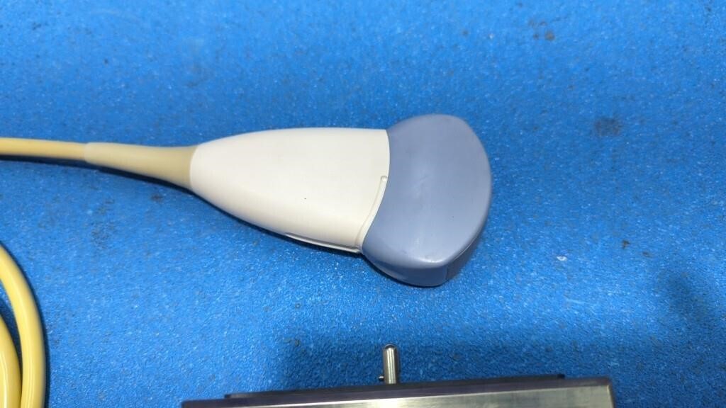 GE AB2-7 Curved Array Probe — Ultrasound Probes — view 3