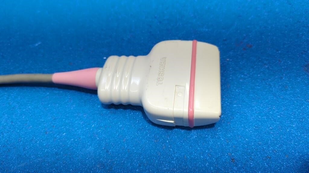 Toshiba PLM-805AT Ultrasound Transducer Probe (Needs Repair, For Parts Only) — Ultrasound Probes — view 5